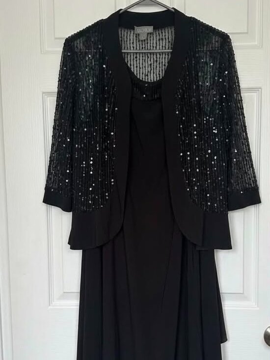 Laura Dresses & Skirts - Laura Plus 2-Piece Black Sequin Jacket & Dress Set Size 22 #262